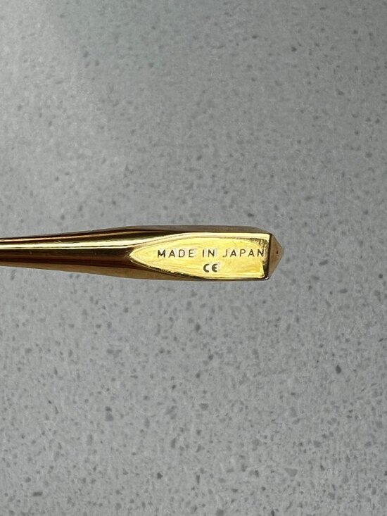 Valentino Cat Eye-Frame gold Titanium Sunglasses